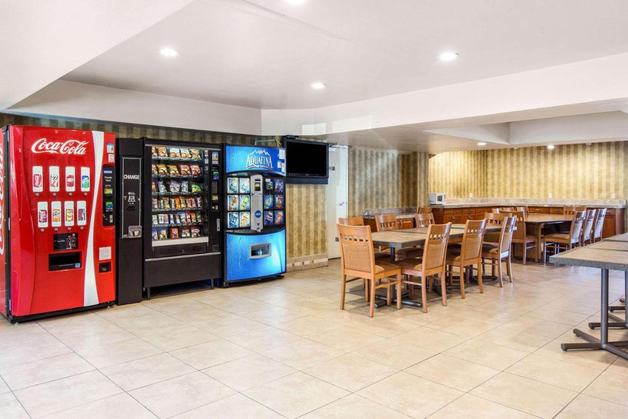 Rodeway Inn & Suites El Cajon San Diego East Buitenkant foto
