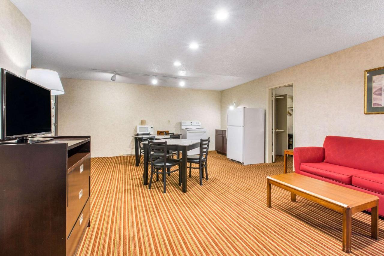 Rodeway Inn & Suites El Cajon San Diego East Buitenkant foto